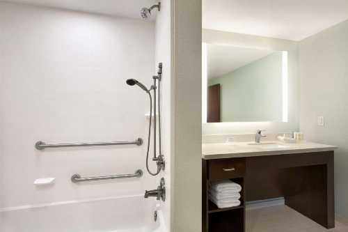 Homewood Suites By Hilton Mobile I-65/Airport Blvd image 10