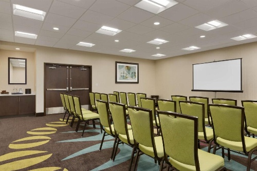 Homewood Suites By Hilton Mobile I-65/Airport Blvd image 7